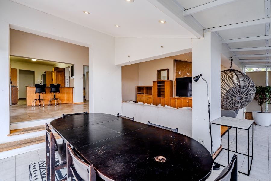 5 Bedroom Property for Sale in Camps Bay Western Cape